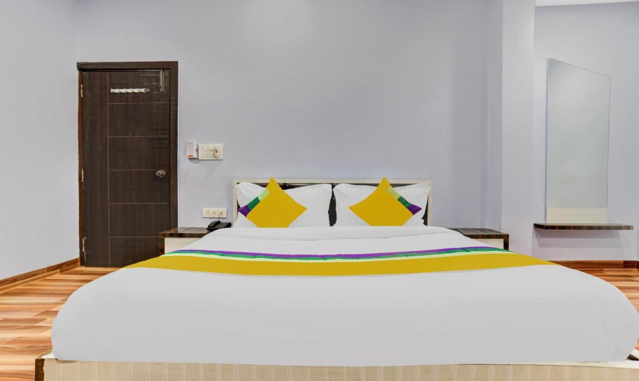Itsy By Treebo - Utsav Inn Indore Buitenkant foto